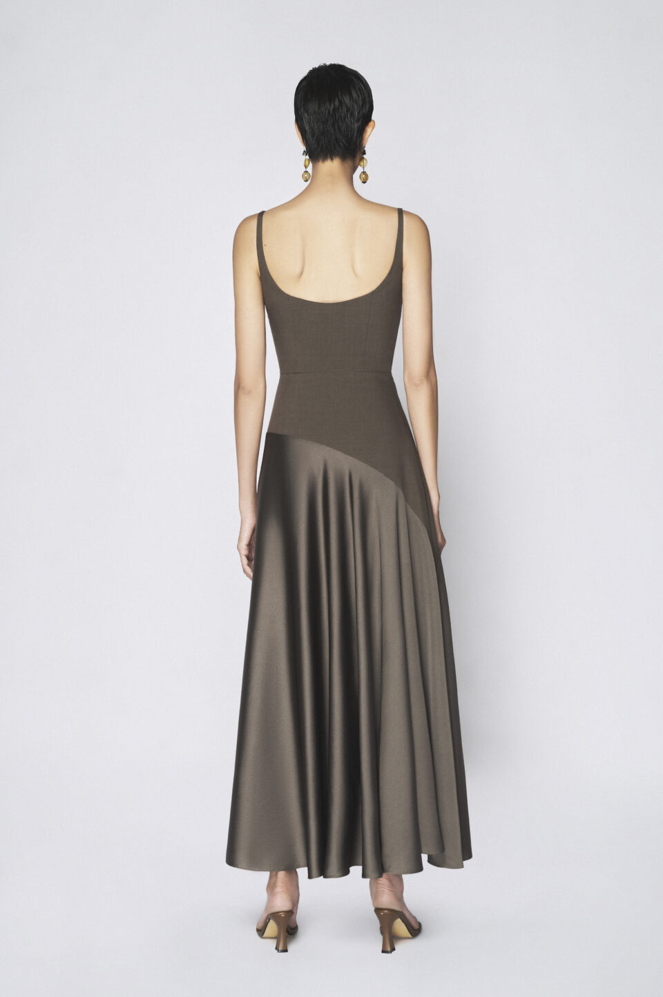 Tonyy by AnhLee or Tonyy in the latest design for SS2024 collection. Discover more.