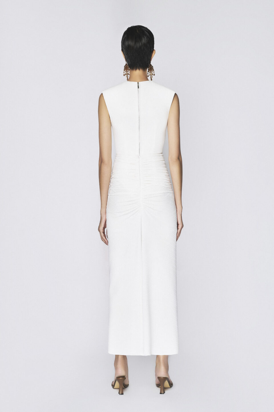 Tonyy by AnhLee or Tonyy in the latest design for SS2024 collection. Discover more.