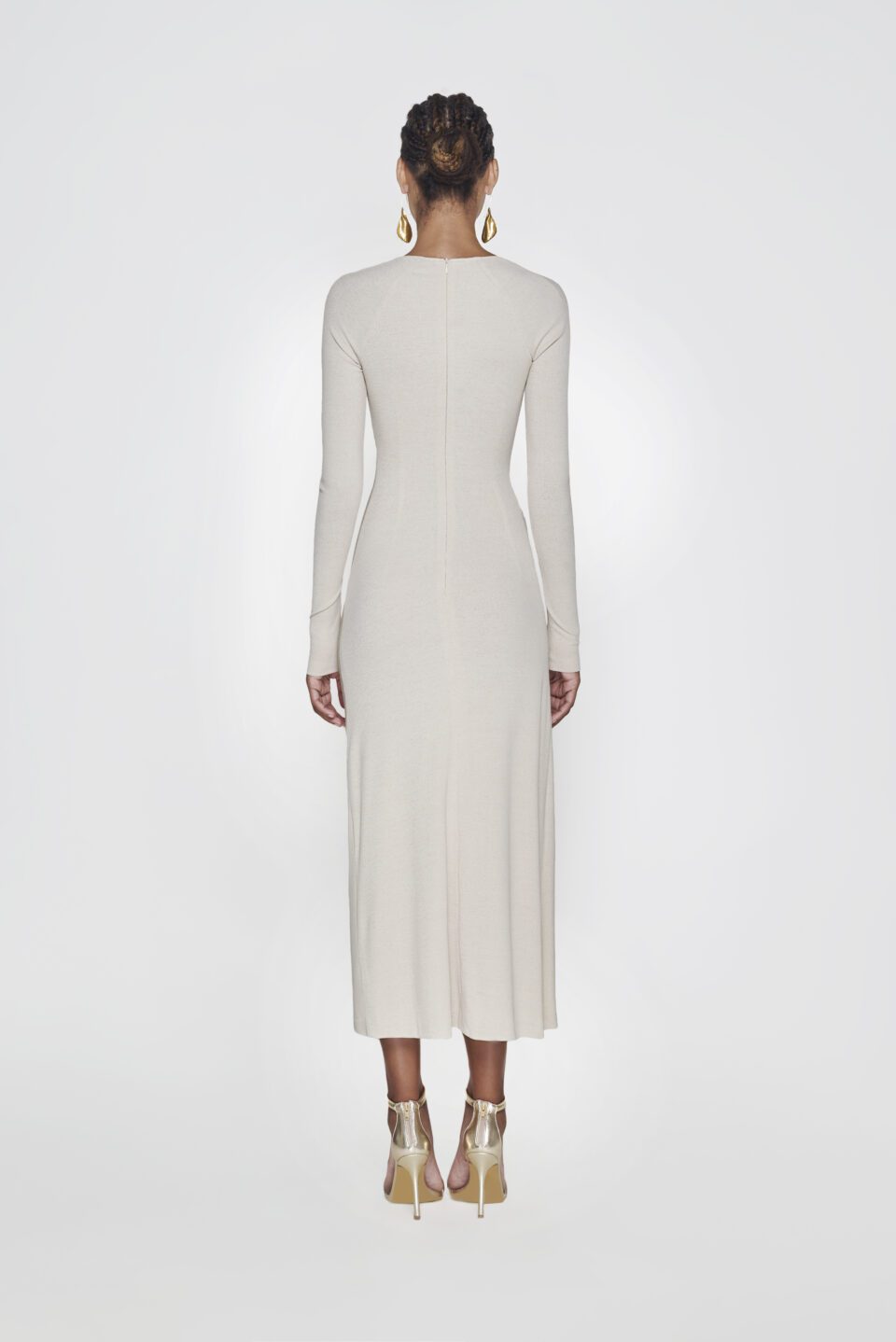 Tonyy by AnhLee or Tonyy in the latest design for SS2024 collection. Discover more.