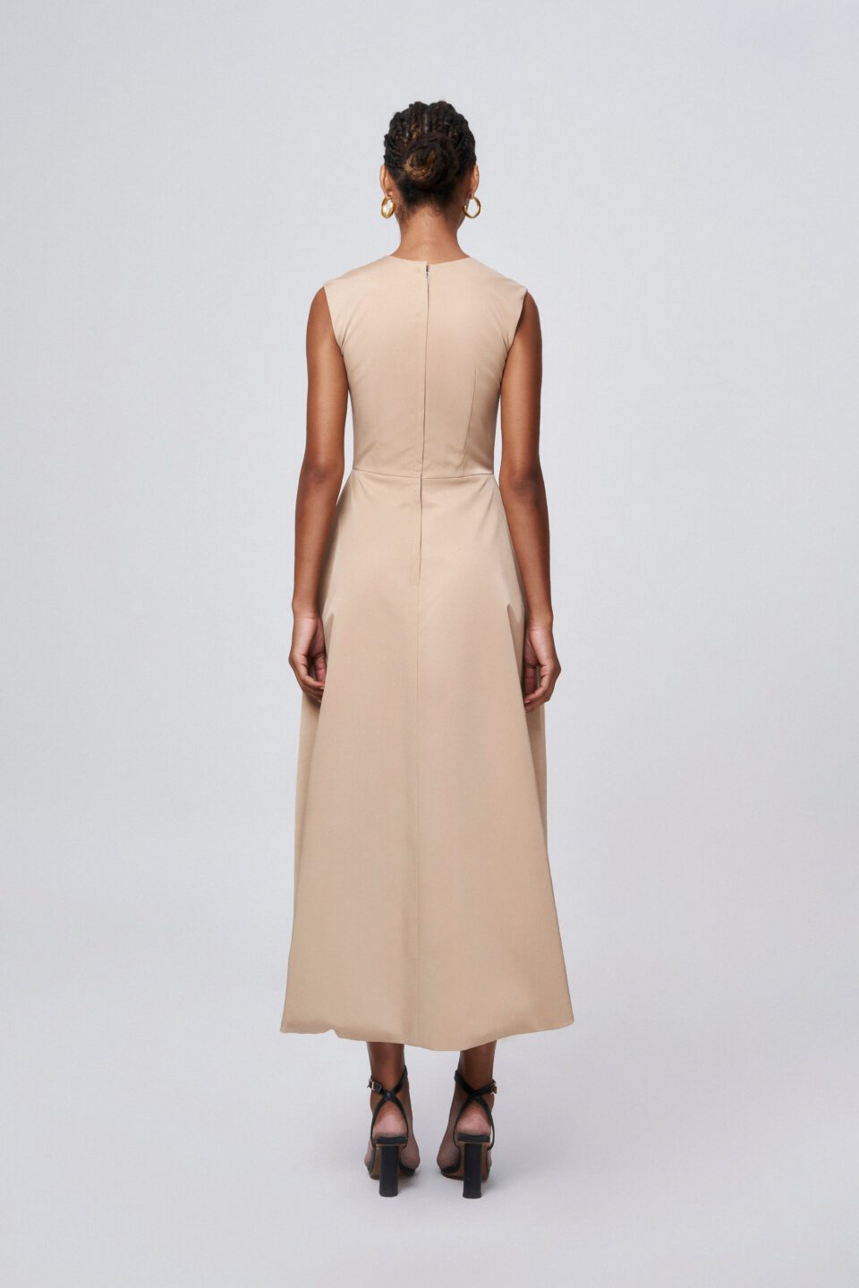Tonyy by AnhLee or Tonyy in the latest design for SS2024 collection. Discover more.