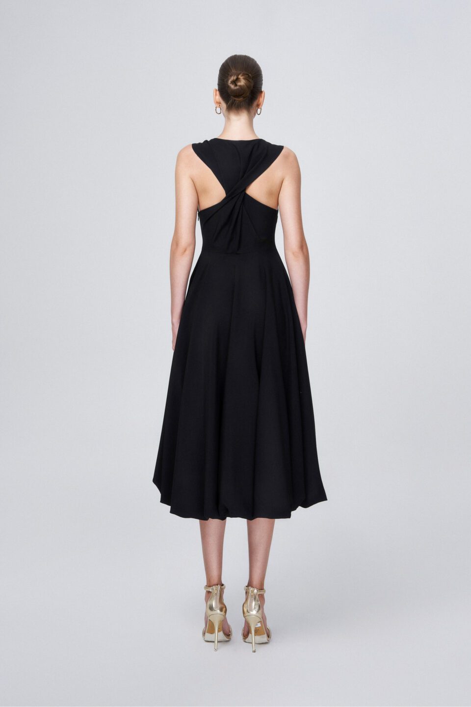 Tonyy by AnhLee or Tonyy in the latest design for SS2024 collection. Discover more.
