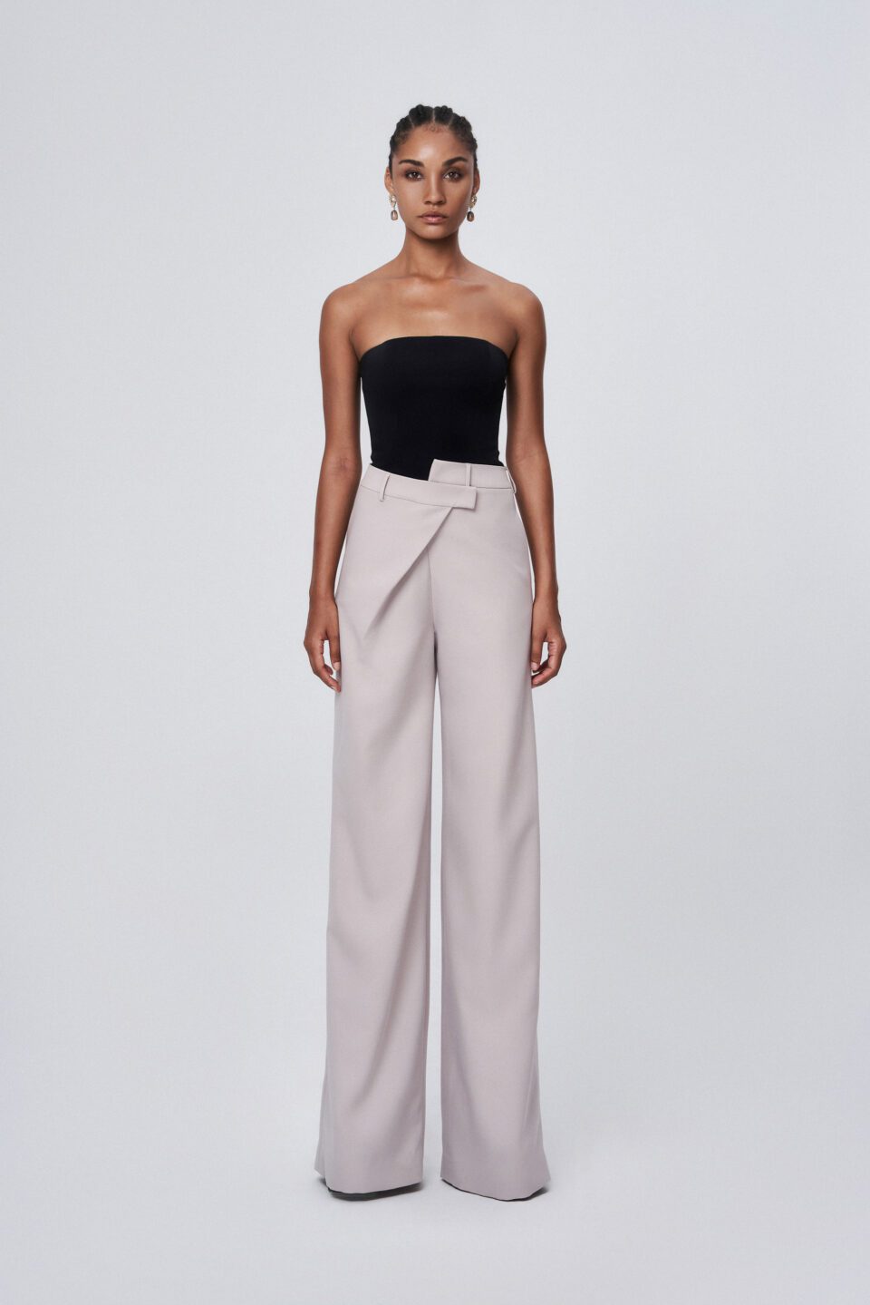 Tonyy by AnhLee or Tonyy in the latest design for SS2024 collection. Discover more.