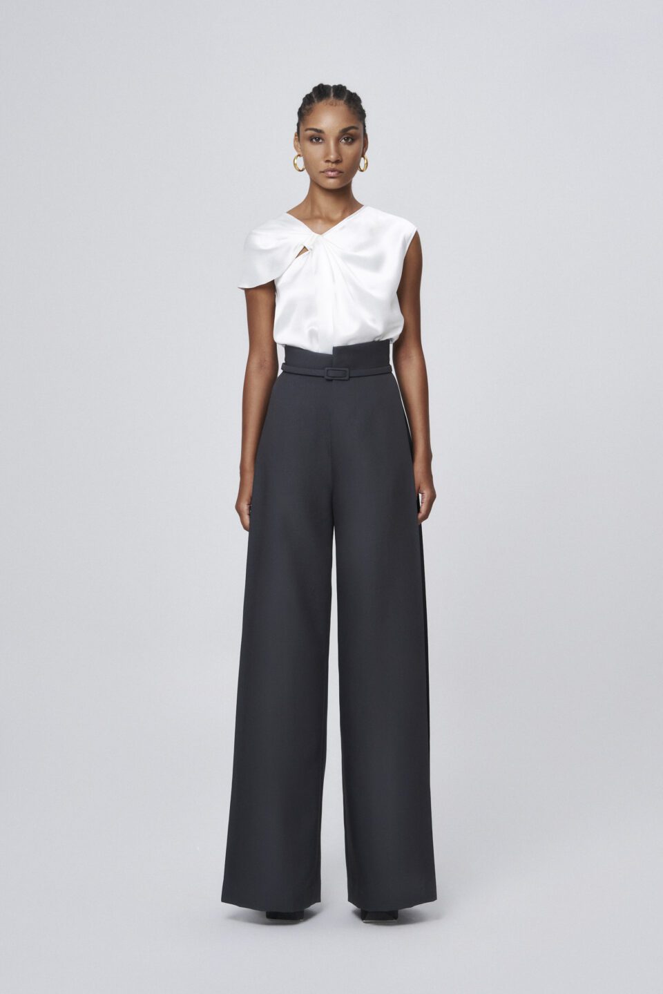 Tonyy by AnhLee or Tonyy in the latest design for SS2024 collection. Discover more.